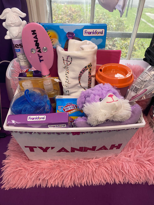 Personalized Teen basket with customized hair brush, teddy, candy, t-shirt, body lotion and shower gel, custom cup with name, notebook with name and weekly planner